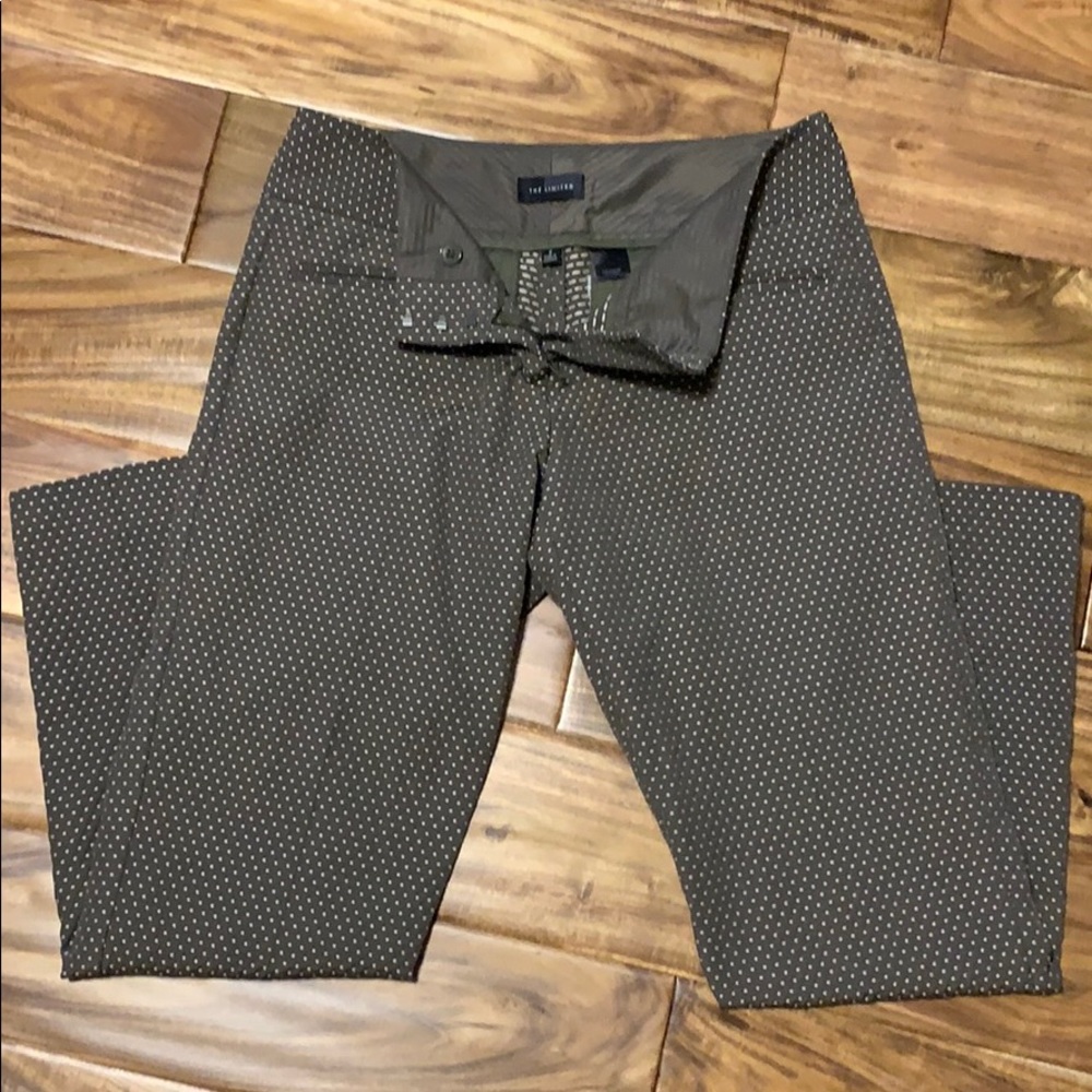 Limited ankle pants size 2